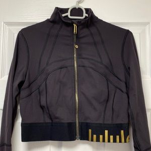 Lululemon Define Jacket Cropped Gold *Black size 8 special edition